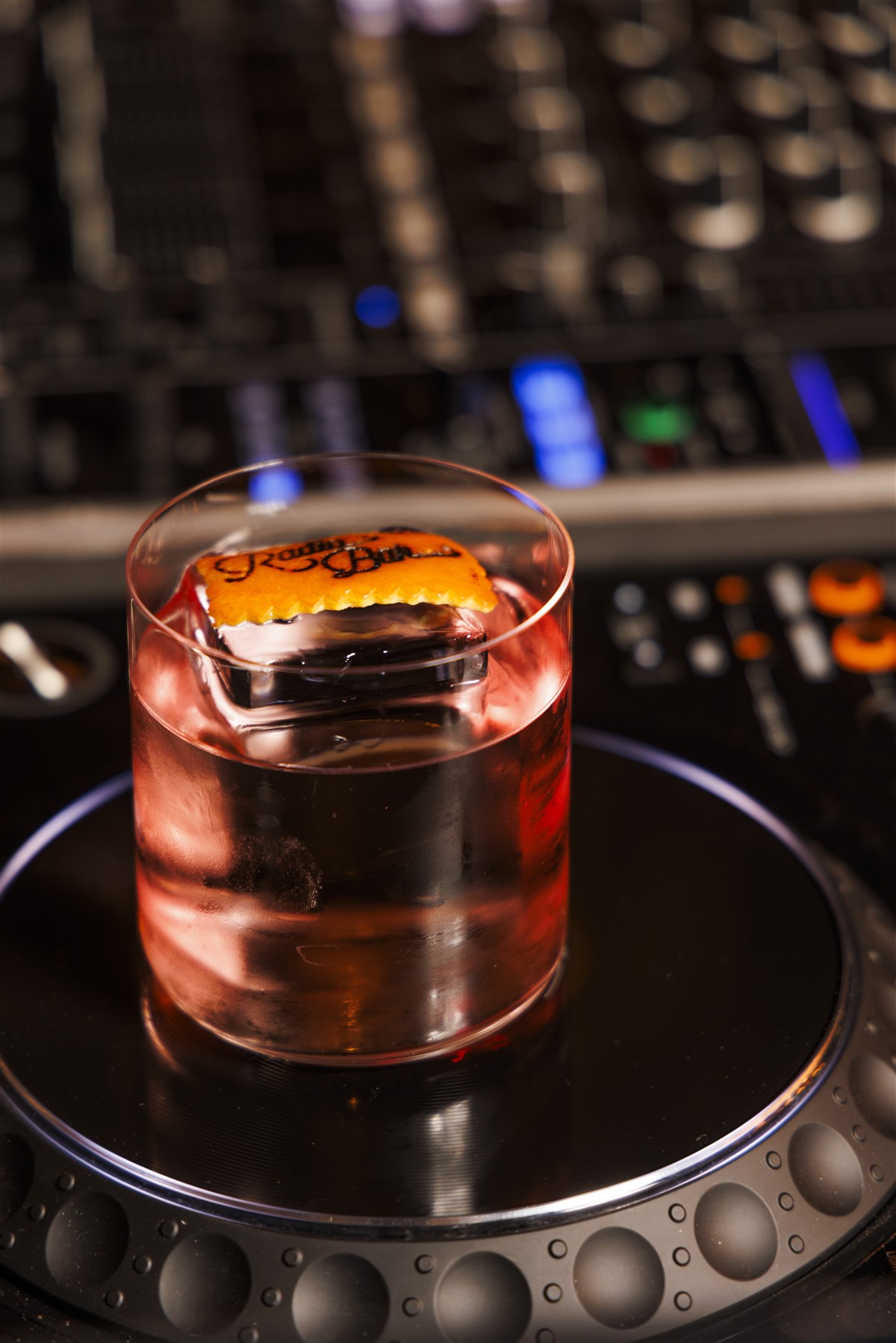 radio-bar Image 14